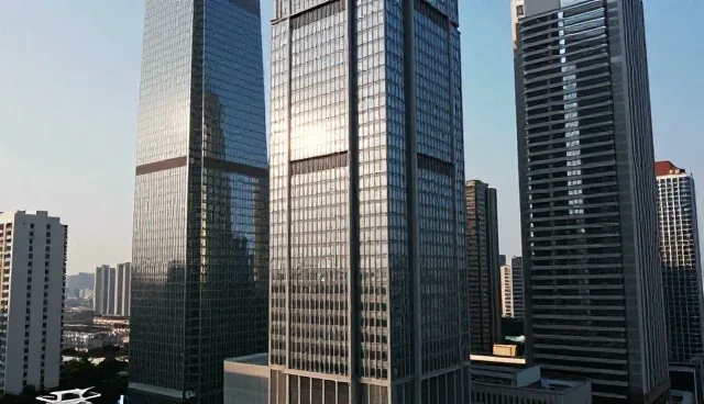 企业小程序定制中域名解析的性能影响与适用场景